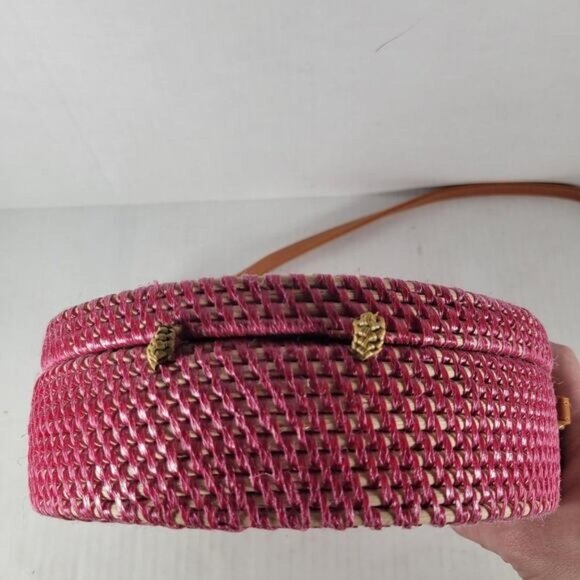 Boho Round Beach Summer Cottage Coastal Boho Hippie Straw Woven Crossbody Bag - Picture 7 of 8